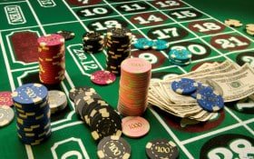 May-77 Online Slots Mobile App ကစားနေစဉ်